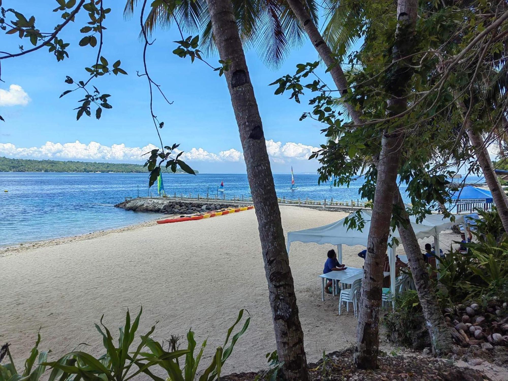 Kembali Condo Resort With Sea View Davao City Exterior foto