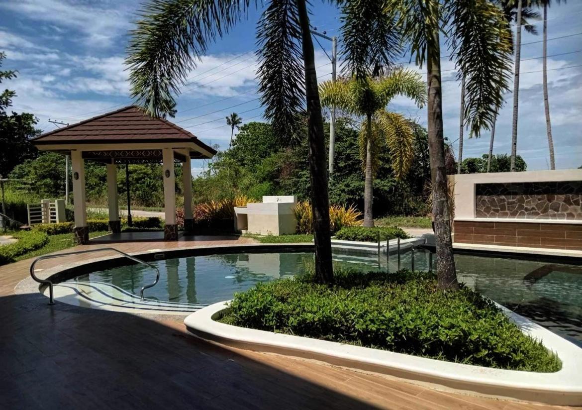 Kembali Condo Resort With Sea View Davao City Exterior foto